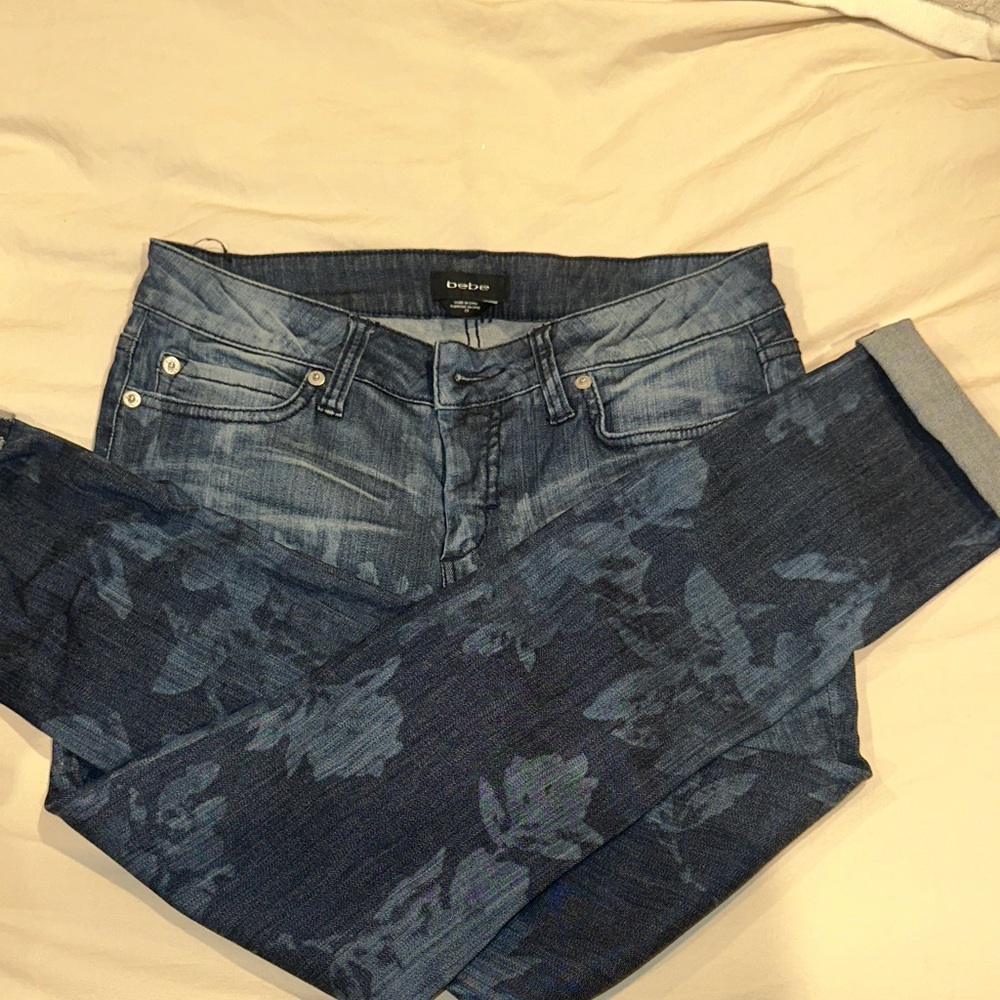 Bebe Women's Blue Floral Jeans